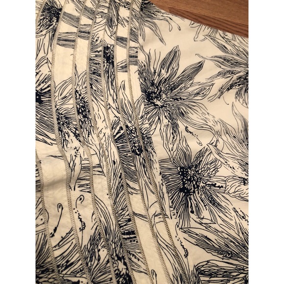 ✨HOST PICK!!✨ Anthropologie Skirt, Viola, Size 0 - Picture 5 of 8